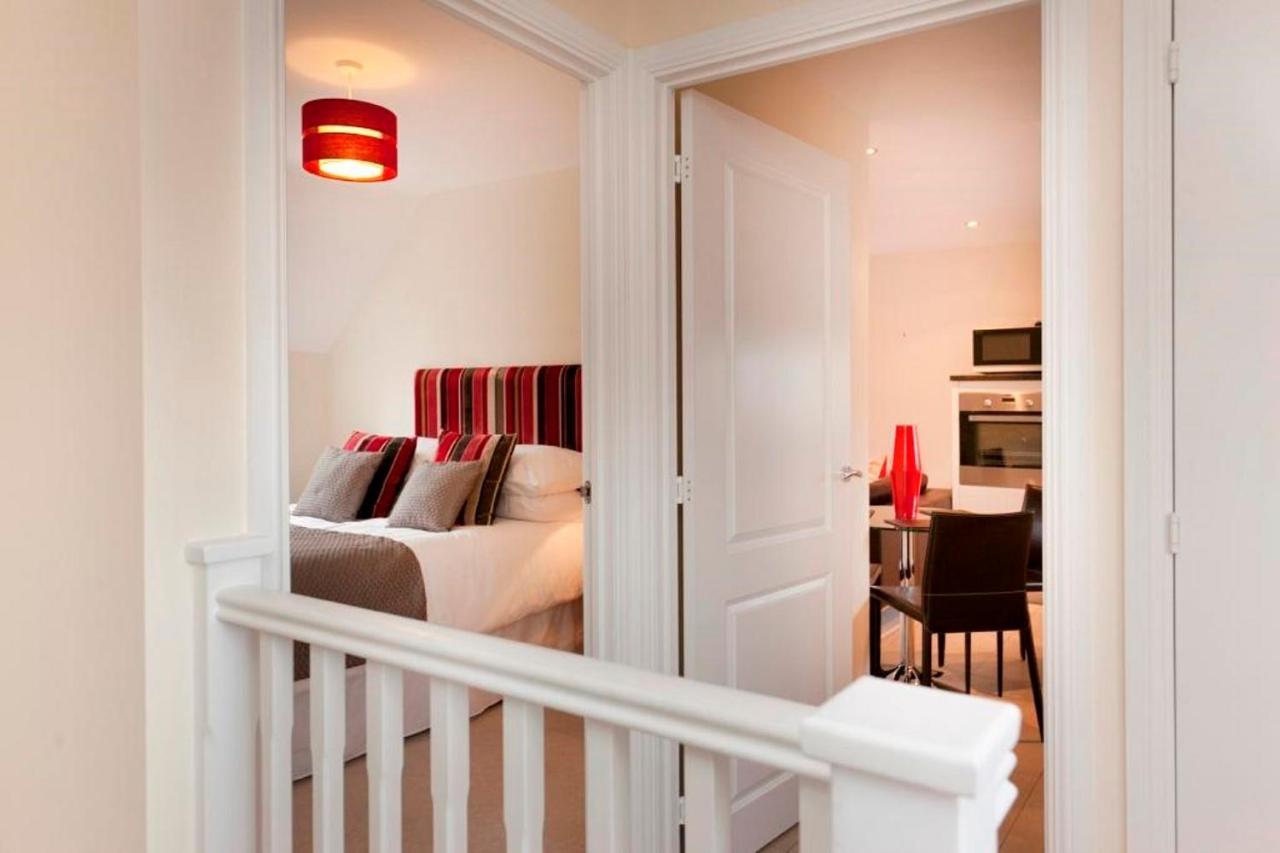 Dbs Serviced Apartments - The Twain Castle Donington Exterior photo
